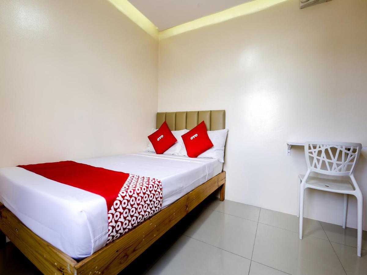 OYO 783 Freemont Place Paranaque City Eksteriør billede